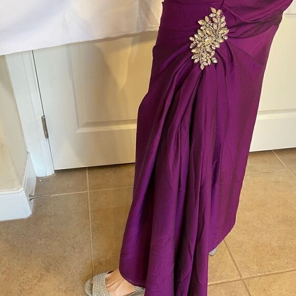 Jade Coutour designer beautiful rich purple dress - Picture 6 of 8